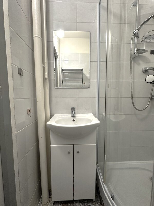 Prodej bytu 3+1 s balkonem – Zlín, Malenovice, ul. Husova