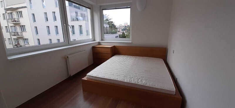 Byt 3+kk, 91 m2, s vyhrazeným oploceným parkovacím stáním u domu, se sklepem, Tř. T. Bati, Zlín