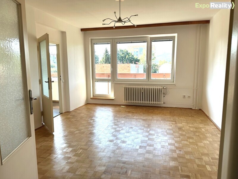 Pronájem bytu 4+1, 91 m², Zlín – Jižní Svahy, ul. Družstevní
