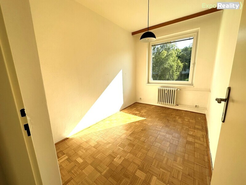 Pronájem bytu 4+1, 91 m², Zlín – Jižní Svahy, ul. Družstevní