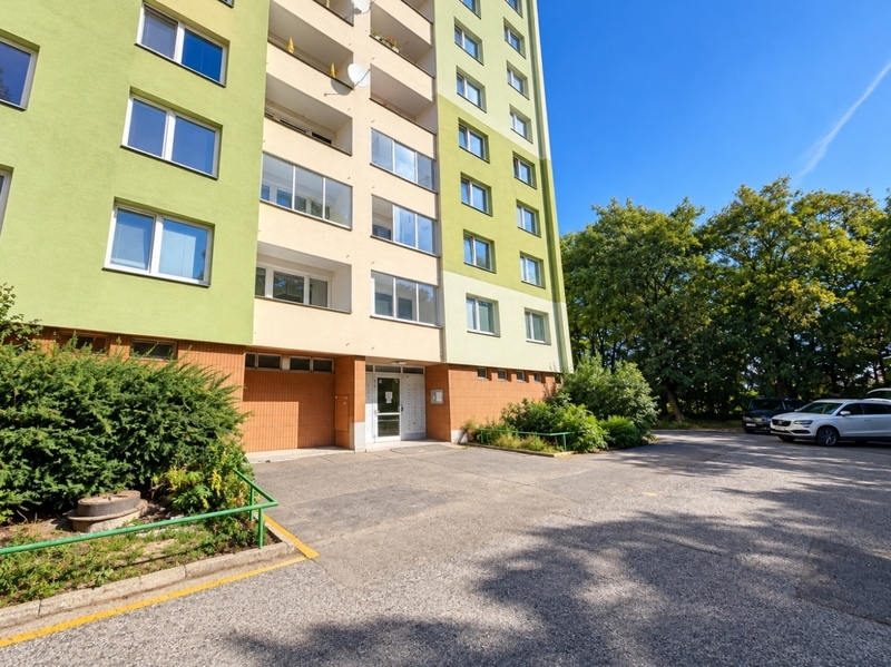 Prodej bytu 3+1 s prostornou lodžií, 72 m² – Otrokovice, ul. SNP
