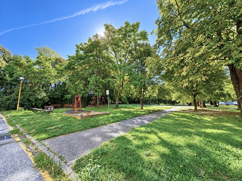 Prodej bytu 3+1 s prostornou lodžií, 72 m² – Otrokovice, ul. SNP