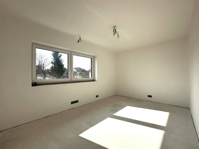 Prodej moderního rodinného domu 5+kk s garáží a zahradou – Míškovice u Zlína