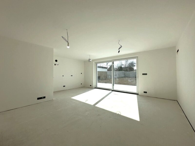 Prodej moderního rodinného domu 5+kk s garáží a zahradou – Míškovice u Zlína