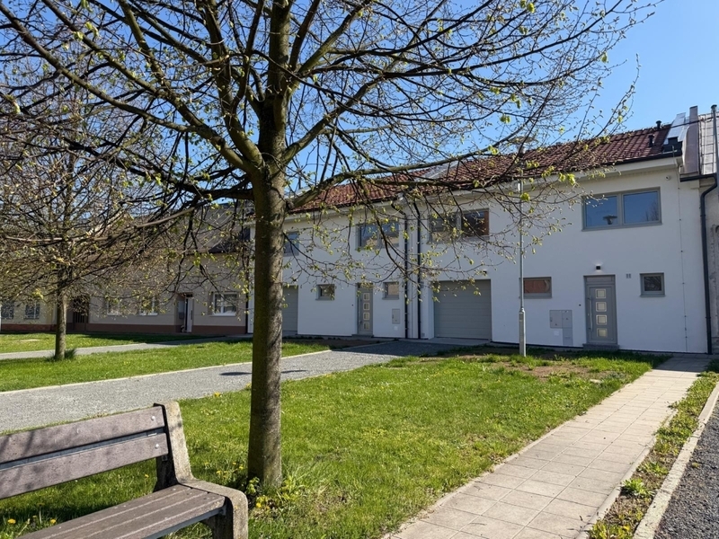 Prodej moderního rodinného domu 5+kk s garáží a zahradou, Míškovice u Zlína