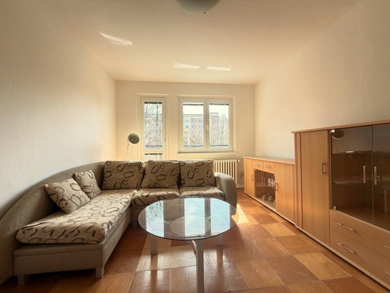 K pronájmu prostorný slunný byt 3+1 s balkonem, 68 m², Malenovice - Tř. Svobody