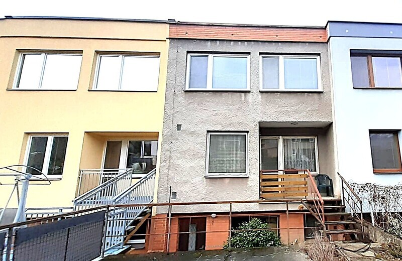 Prodej řadového třípodlažního RD ve Vsetíně, ul. Luční