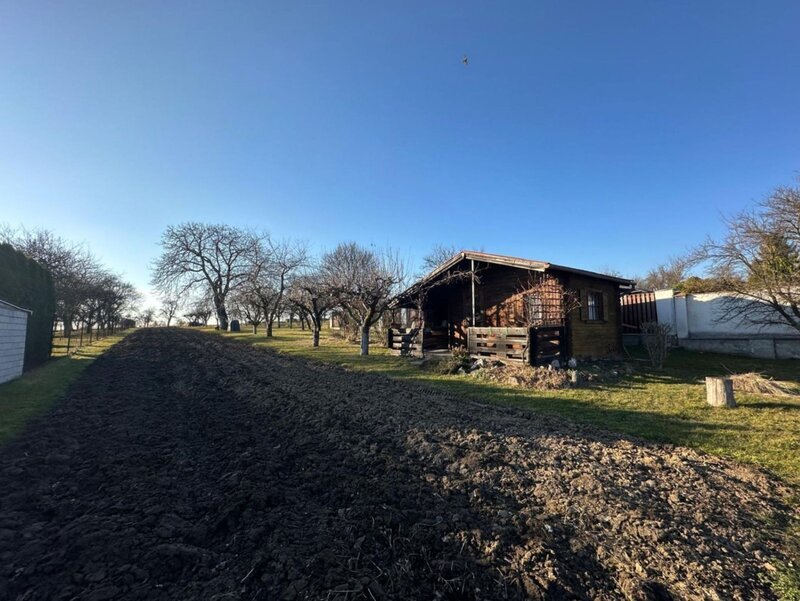 Prodej stavebního pozemku – v obci Roštění u Holešova