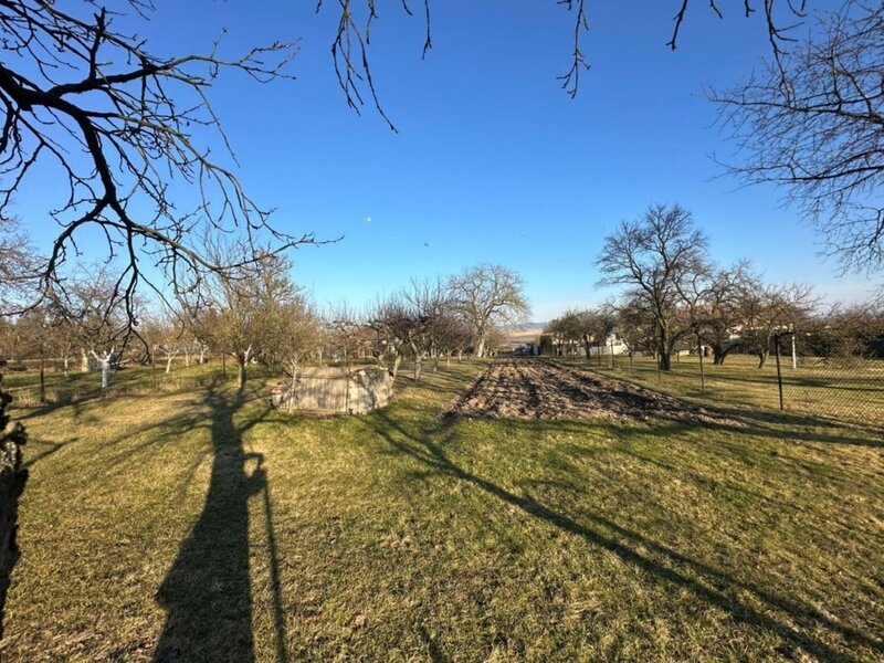 Prodej stavebního pozemku – v obci Roštění u Holešova