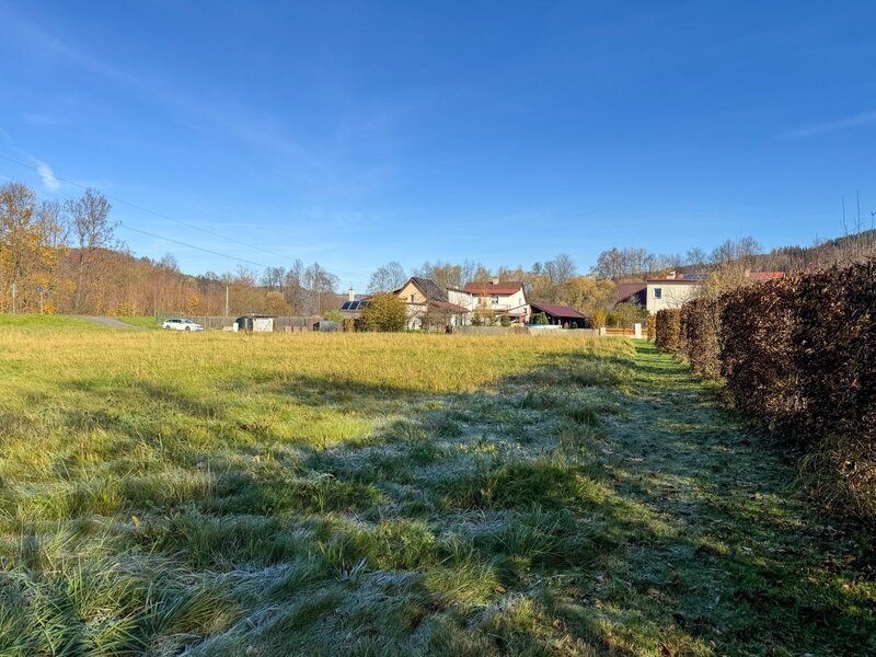 Prodej stavebního pozemku blízko Vsetína – 1 056 m²