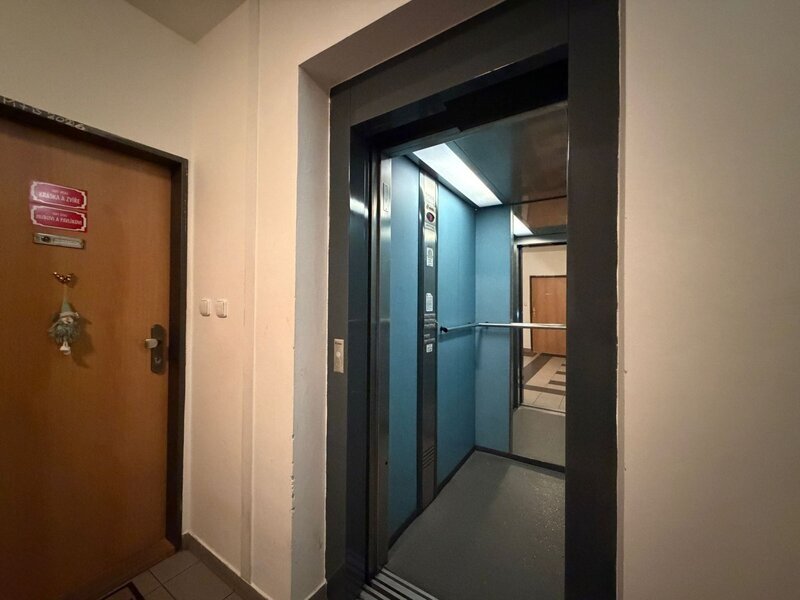 Pronájem moderního bytu 1+kk s balkonem – Zlín, Podlesí V