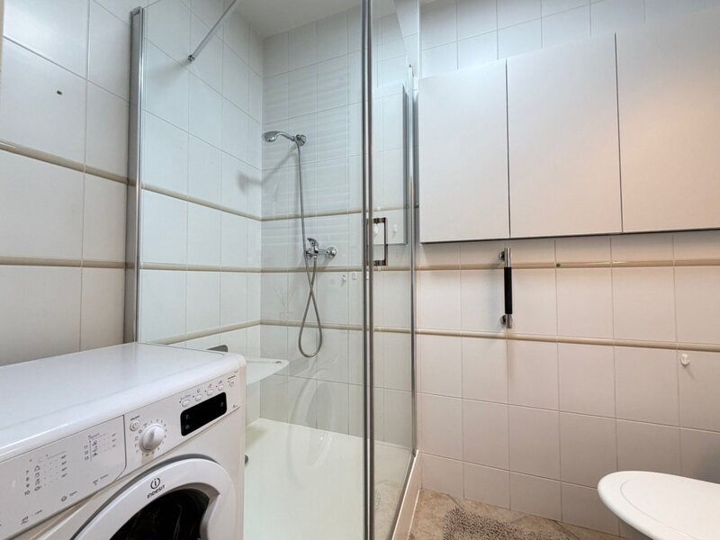 Pronájem moderního bytu 1+kk s balkonem – Zlín, Podlesí V