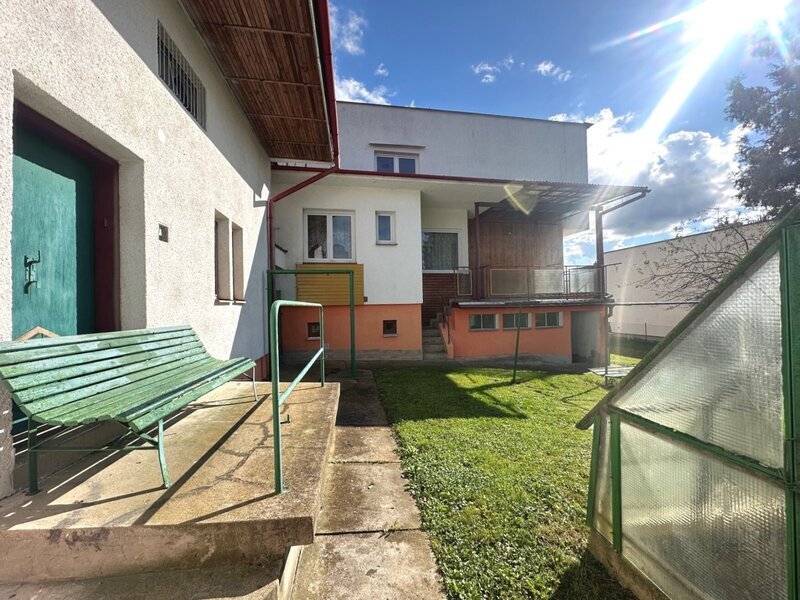 Prodej dvougeneračního rodinného domu – Slavičín, ulice Jasmínová
