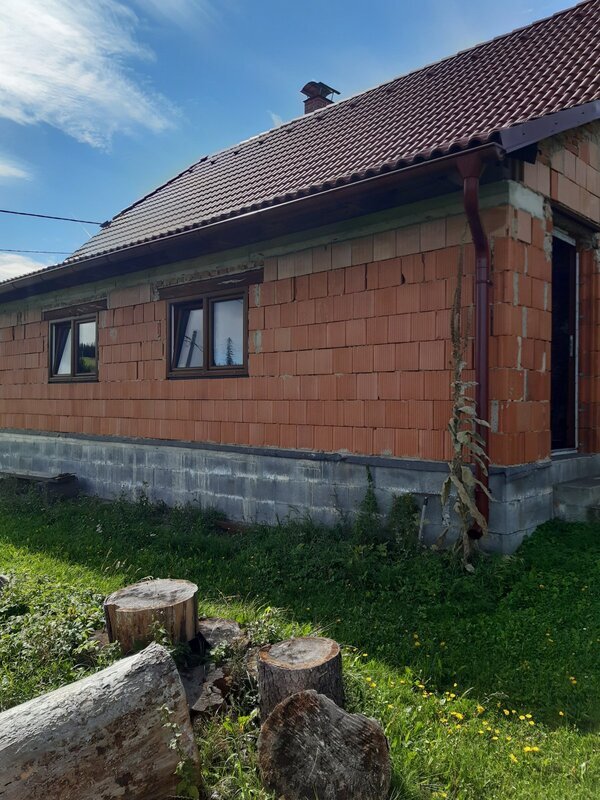 Prodej rodinného domu na polosamotě v obci Lázy u Valašského Meziříčí