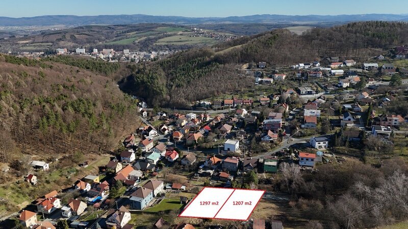 Prodej stavebního pozemku 1207 m²