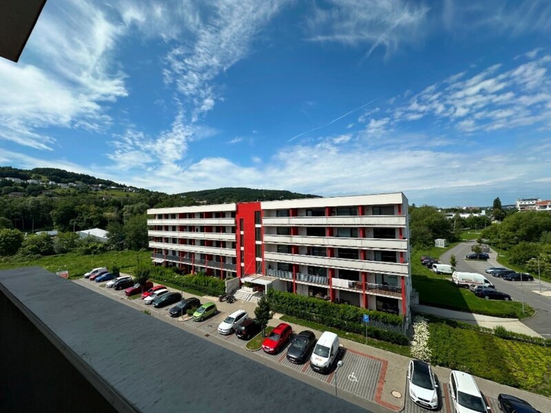 Pronájem bytu 1+kk s terasou – Zlín, Boněcký rybník